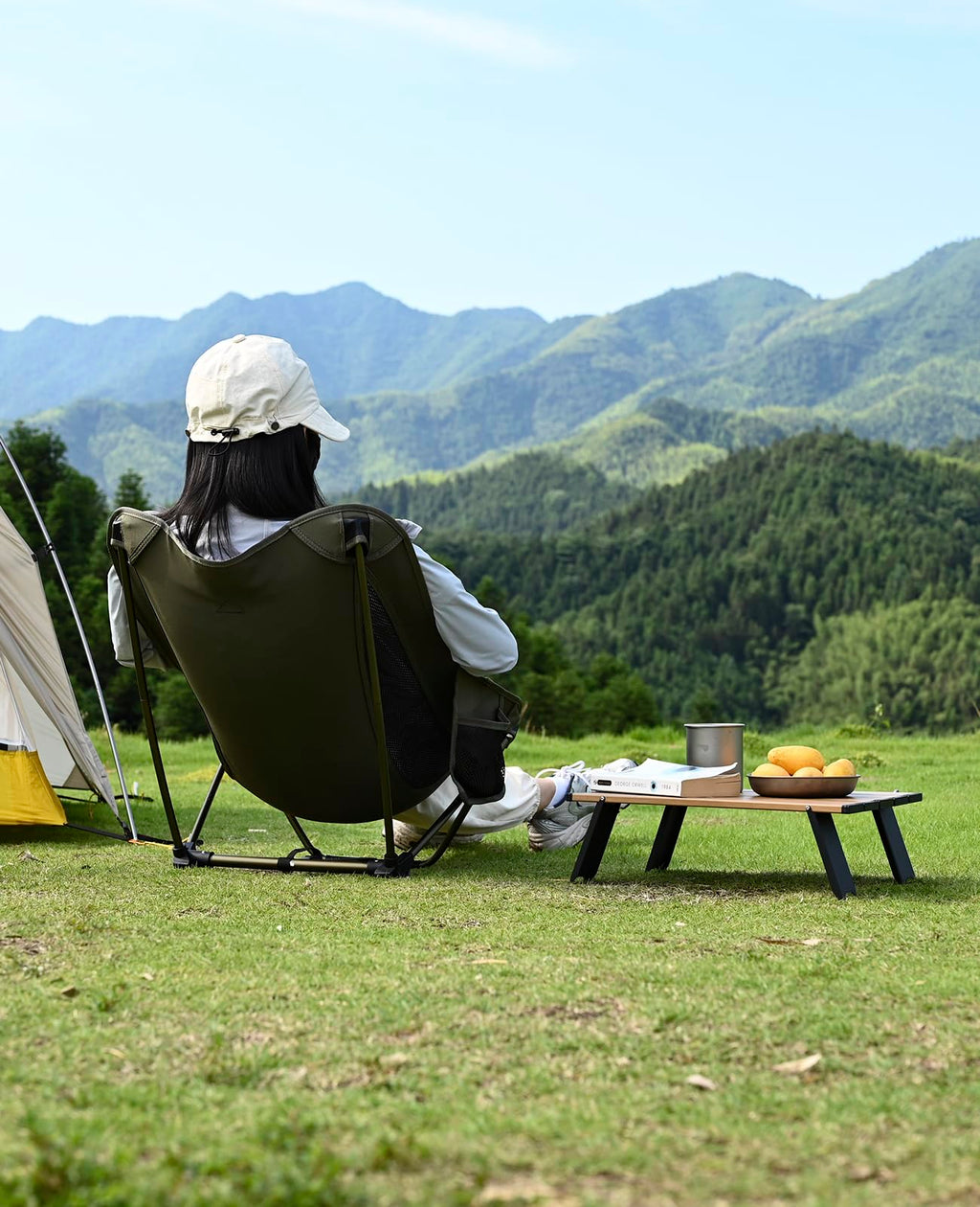 Ultralight Compact Mini Folding Table C569