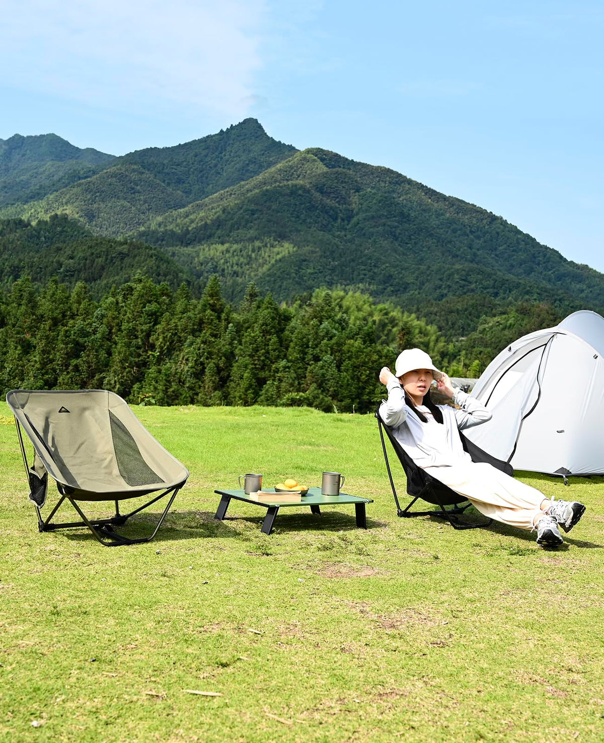 Ultralight Compact Mini Folding Table C569